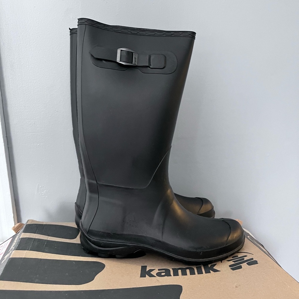 Kamik vegan rubber rain boots size 11